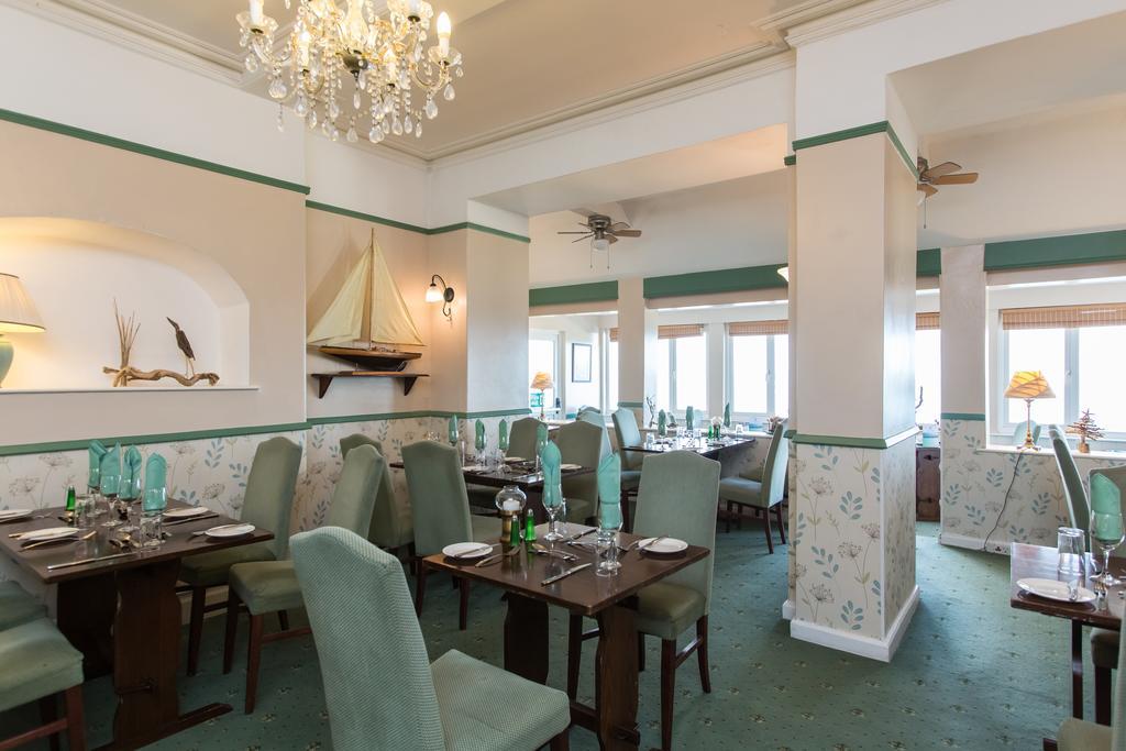 Fieldhead Hotel & Horizons Restaurant Saltash Buitenkant foto