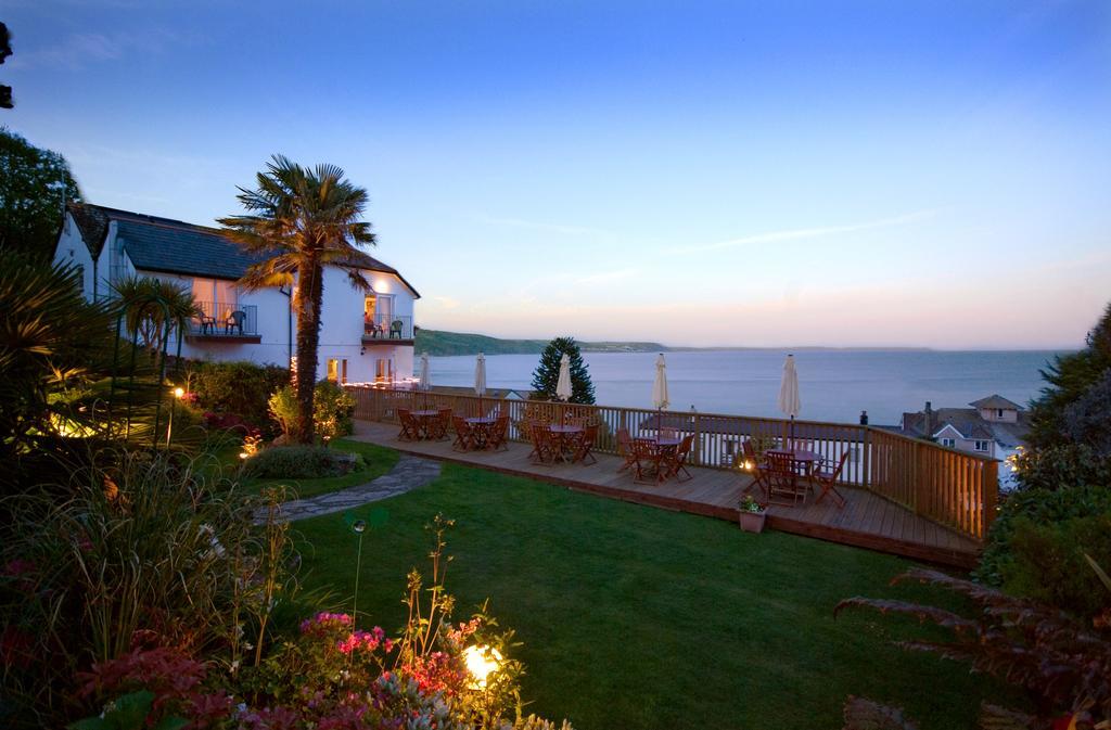 Fieldhead Hotel & Horizons Restaurant Saltash Buitenkant foto