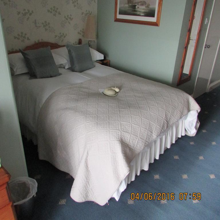 Fieldhead Hotel & Horizons Restaurant Saltash Buitenkant foto